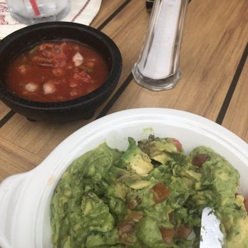 El Portal - The guacamole was brown - Mexican Near Me - Pasadena, California El Portal - The guacamole was brown - Mexican Near Me - Pasadena, California
