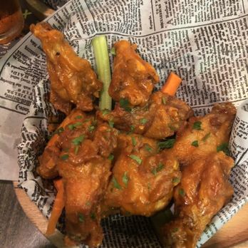 Barrelhouse 101 - Wings are killer absolutely amazing - American Near Me - Ventura, California