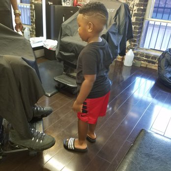 RVM Cutz - Precise cut by Fleye. So clean and sharp. - Barbers Near Me - Los Angeles, California RVM Cutz - Precise cut by Fleye. So clean and sharp. - Barbers Near Me - Los Angeles, California