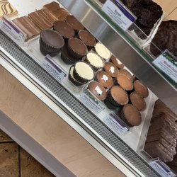 Rocky Mountain Chocolate Factory - Peanut butter cups