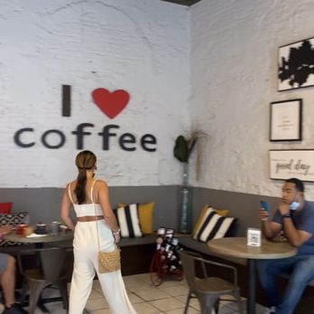 Kaffe Haus - Sitting / dinning area - Breakfast & Brunch Near Me - San Juan, Puerto Rico Kaffe Haus - Sitting / dinning area - Breakfast & Brunch Near Me - San Juan, Puerto Rico