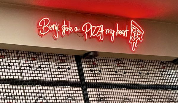 Benji’s Woodfire Pizza by null