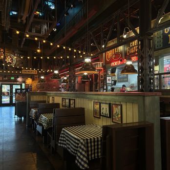 PORTILLO’S MORENO VALLEY - Updated January 2026 - 1531 Photos & 1524 ...