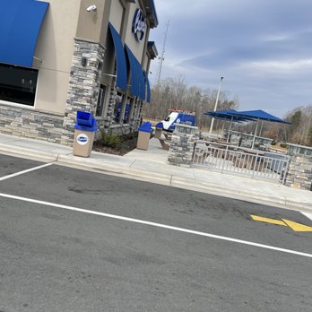 Culver's - Outside in Drive Thru lane - Burgers Near Me - Winston-Salem, North Carolina Culver's - Outside in Drive Thru lane - Burgers Near Me - Winston-Salem, North Carolina