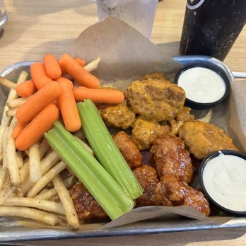Buffalo Wild Wings - Lunch special... Asian zing & Buffalo ranch boneless wings. - Chicken Wings Near Me - Eastvale, California