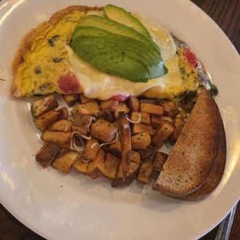 Jackson Street Tavern - California omelet - New American Near Me - Omaha, Nebraska
