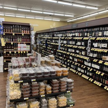 Albertsons - Wine selection - Grocery Near Me - Bakersfield, California