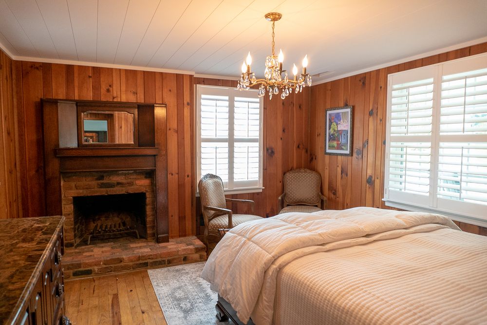 DAHLONEGA INN ON MAIN Updated June 2024 25 Photos 168 W Main St