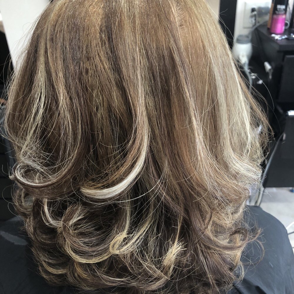 Mimi's Beauty Salon - Better than expensive salons - Hair Salons Near Me - Chicago, Illinois