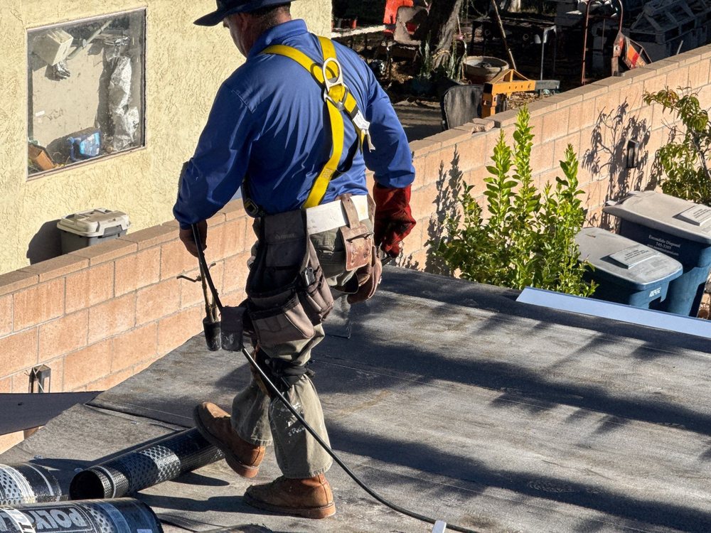 Slide of 619 Roofing