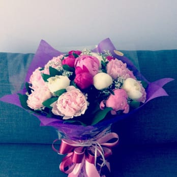 Mei Mei Florist - I customized my own peonies bouquet for my sister's graduation with 5 bunches of peonies and a hint of baby's breath. - Florists Near Me - Vancouver, British Columbia