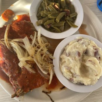 Mattie's Diner - Mattie's Mom's Meatloaf - Diners Near Me - Charlotte, North Carolina Mattie's Diner - Mattie's Mom's Meatloaf - Diners Near Me - Charlotte, North Carolina