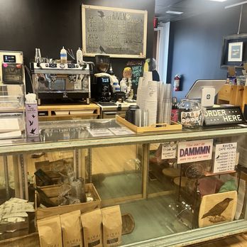 Raven Cafe - Counter - Cafes Near Me - Glenside, Pennsylvania