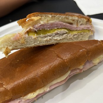 Cubita - El Cubano - Cuban Near Me - Nutley, New Jersey Cubita - El Cubano - Cuban Near Me - Nutley, New Jersey