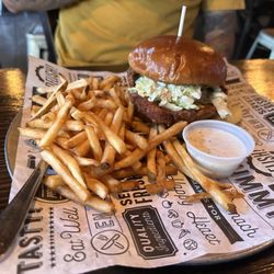 Lucky Fools Pub - Smashed Chicken Sandwich