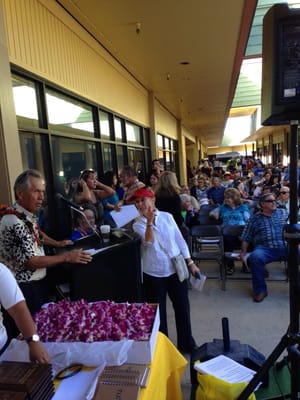 Waiʻanae Mall by null