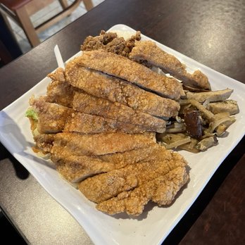 Corner Beef Noodle House - Fried pork chop - Taiwanese Near Me - El Monte, California Corner Beef Noodle House - Fried pork chop - Taiwanese Near Me - El Monte, California