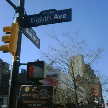Go Buses - World Wide Bus stop in Midtown Manhattan, NY (NYC) on the northwest corner of 8 Avenue and 31st Street across from Penn Station - Buses Near Me - Cambridge, Massachusetts