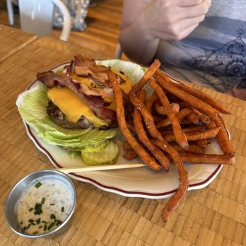 Zinburger - Burgers Near Me - Tucson, Arizona Zinburger - Burgers Near Me - Tucson, Arizona