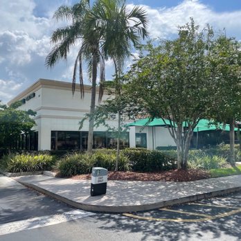 STARBUCKS - the exterior of the starbucks on a sunny day - Coffee & Tea Near Me - Sunrise, Florida STARBUCKS - the exterior of the starbucks on a sunny day - Coffee & Tea Near Me - Sunrise, Florida