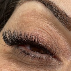 Pretty Lady Brows & Lashes
