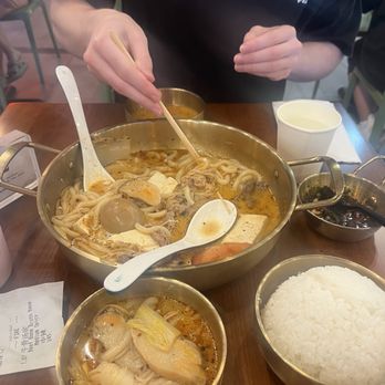 Mala Town - Rice 泰国香米Set with Beef Bone Broth Base 招牌牛骨汤套餐 - Hot Pot Near Me - Pleasanton, California