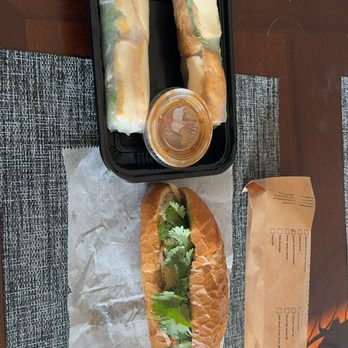 Pholicious - Chicken B2. Banh Mi Roasted Chicken/Ga - Vietnamese Near Me - Bloomingdale, Illinois