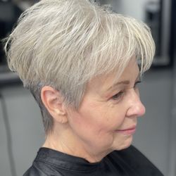 Salon Crown