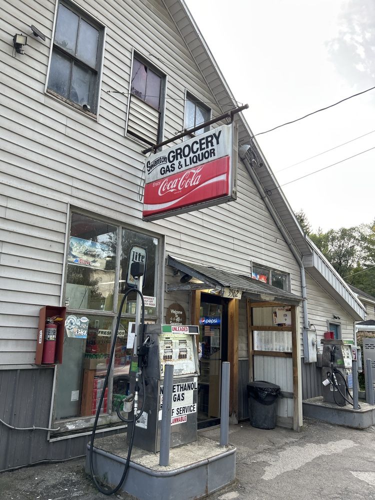 Swanton Grocery Gas & Liquor Logo