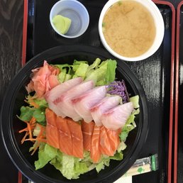 Sashimi Salad