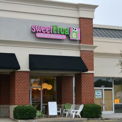 sweetFrog Premium Frozen Yogurt