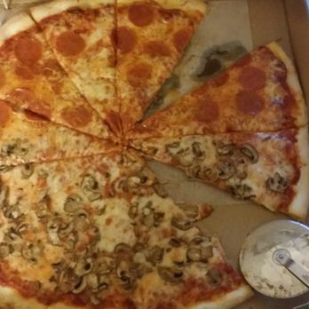 Don's NY Pizza in Peoria - 18". Half pepperoni, half mushroom. Great tasting pizza, thanks! - Pizza Near Me - Peoria, Arizona Don's NY Pizza in Peoria - 18". Half pepperoni, half mushroom. Great tasting pizza, thanks! - Pizza Near Me - Peoria, Arizona