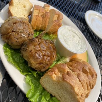 Jason's Beachside Grille - Roasted Garlic & Crostini - New American Near Me - Kings Beach, California Jason's Beachside Grille - Roasted Garlic & Crostini - New American Near Me - Kings Beach, California