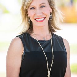 Fort Worth Cosmetic & Family Dentistry - Dr. Nikki Green