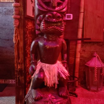 Devil's Reef - Tiki thing when you first come in. - Cocktail Bars Near Me - Tacoma, Washington