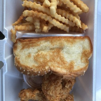 Raising Cane's Chicken Fingers - 3 chicken finger meal - Fast Food Near Me - Columbus, Ohio
