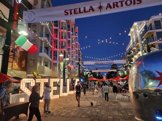 Piazza della Famiglia by null