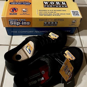SKECHERS Warehouse Outlet - Shoe Stores Near Me - Elk Grove, California SKECHERS Warehouse Outlet - Shoe Stores Near Me - Elk Grove, California