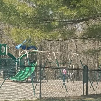 Brodie Park - huge playscape - Parks Near Me - New Hartford, Connecticut Brodie Park - huge playscape - Parks Near Me - New Hartford, Connecticut