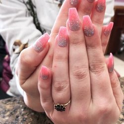 High Five Nails