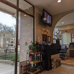 Barberland Gentlemen's Grooming - Cute barber shop on the lake
