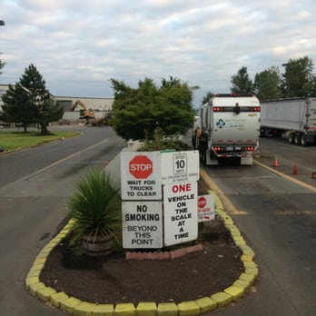 West Van Materials Recovery Center - Entrance - Recycling Center Near Me - Vancouver, Washington West Van Materials Recovery Center - Entrance - Recycling Center Near Me - Vancouver, Washington