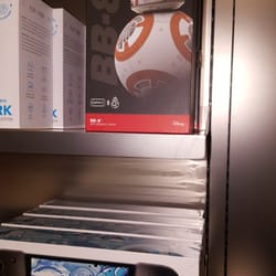 Apple Store - Belfast - BB8!- was so tempted to buy him!!!