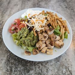 Apropos - Smoky chicken taco salad