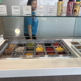 Yogurtland - Toppings - Ice Cream & Frozen Yogurt Near Me - Las Vegas, Nevada