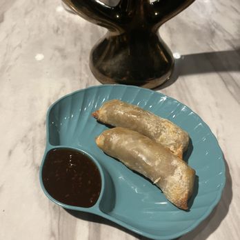 Dream House Lounge - Hot Sausage Egg Rolls - Lounges Near Me - New Orleans, Louisiana Dream House Lounge - Hot Sausage Egg Rolls - Lounges Near Me - New Orleans, Louisiana