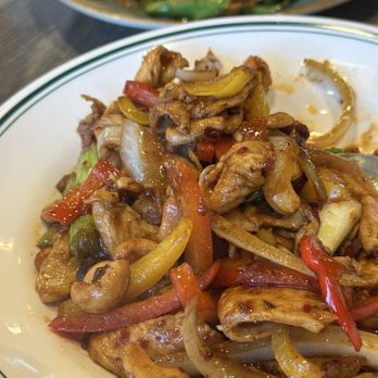 Chiang Rai - cashew chicken - Thai Near Me - Tustin, California Chiang Rai - cashew chicken - Thai Near Me - Tustin, California