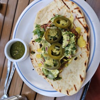 Electric Gravy Mumbai Bar & Canteen - Chicken and naan - Indian Near Me - Austin, Texas