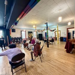 Spontaneous Celebrations - The downstairs meeting area of spontaneous celebrations