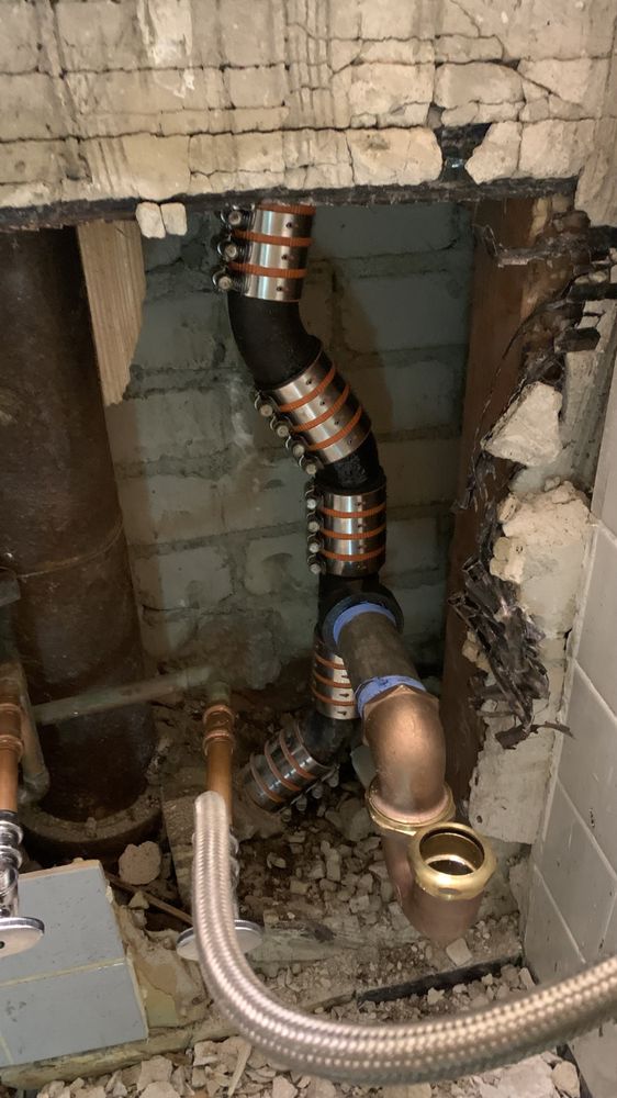 Slide of Aqua Tech Plumbing